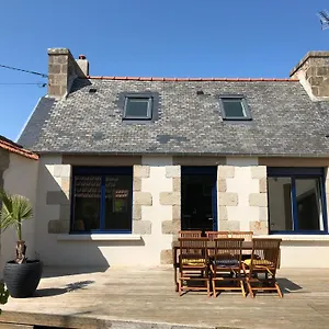  Ferienhaus Ker Moumousse Frankreich